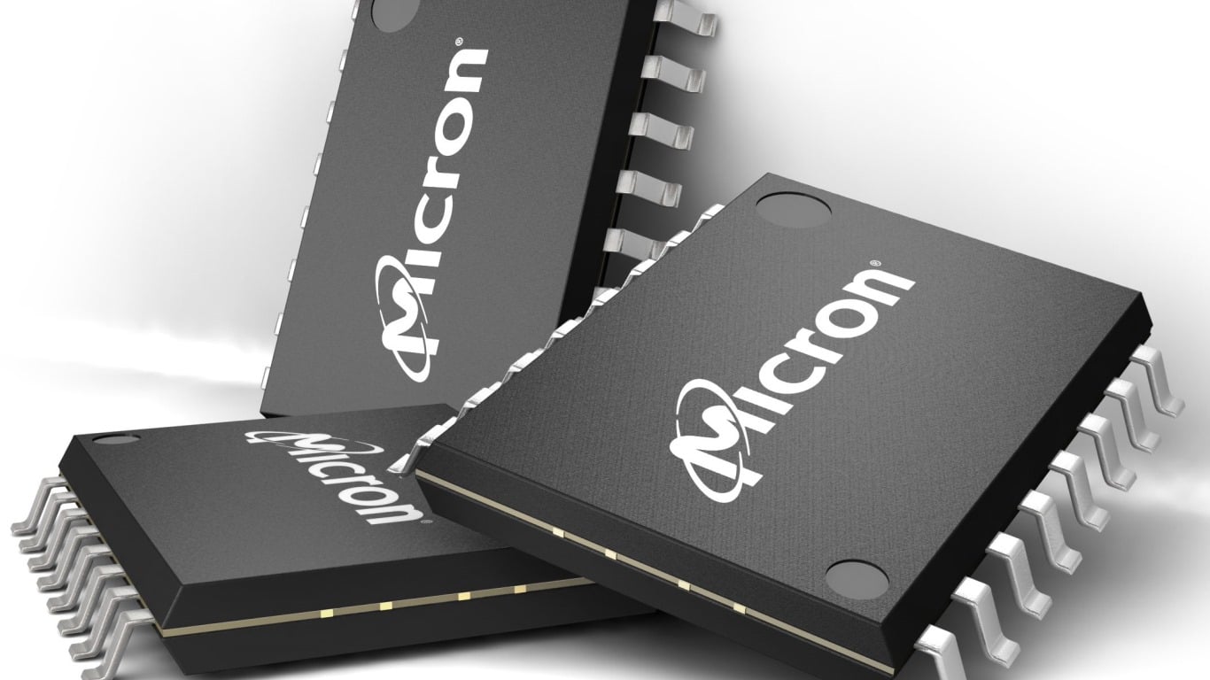 Micron Slips 4%: NVIDIA’s HBM Supplier Just Posted Record Results, So Why Is It Falling?