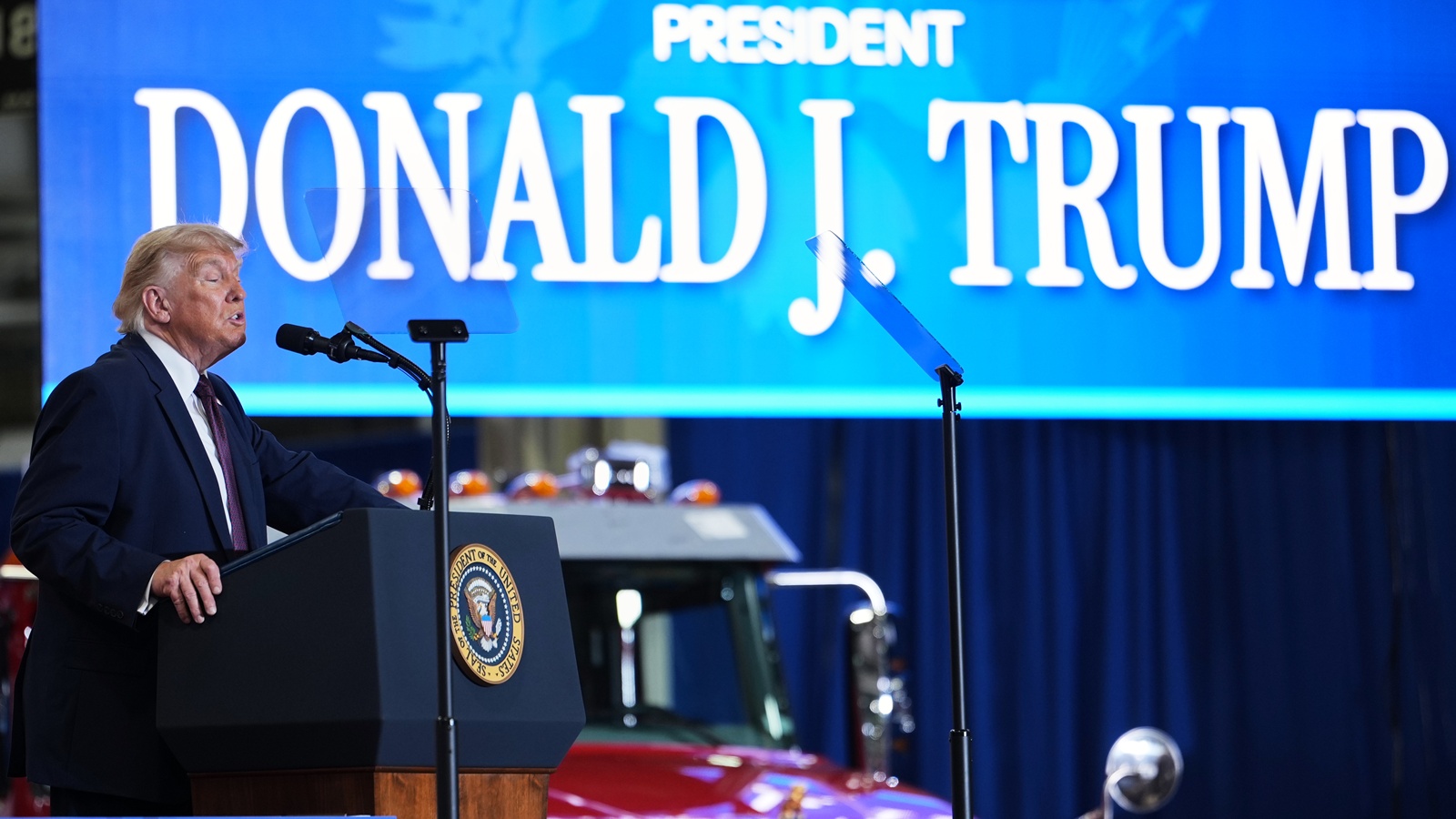 Nvidia, Tesla, Apple: Trump promoted companies after buying their stocks, says report